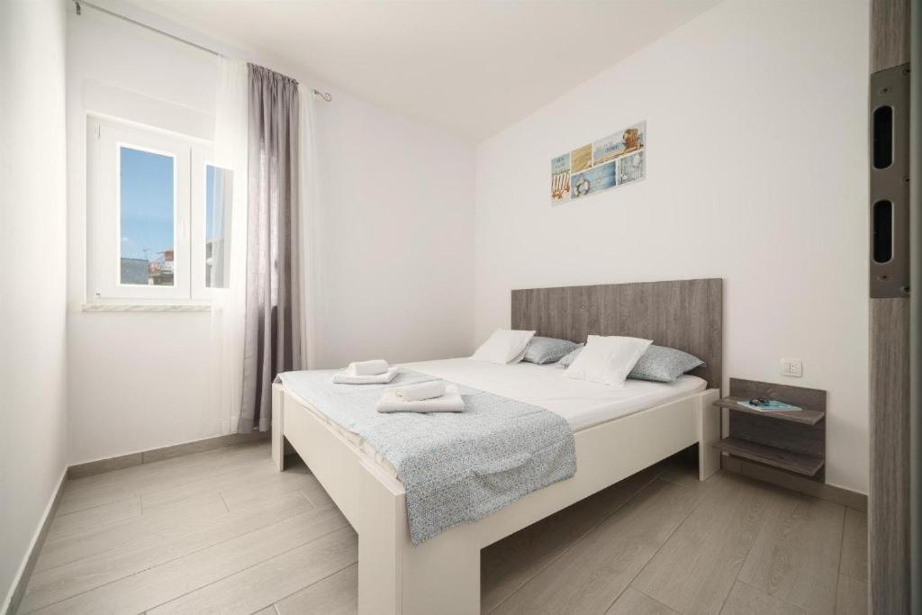 Apartments Dobrenic Vodice Exteriör bild